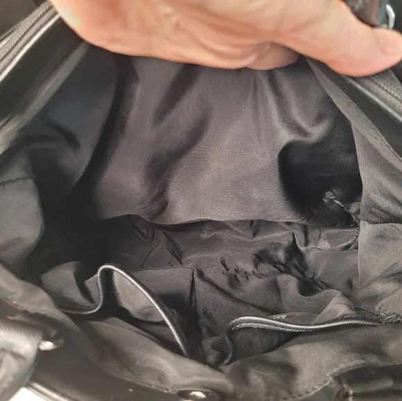 Nine West Designer Large Tote Bag  3 Lg Pockets And 3 Smaller Pockets   Nice! - Picture 4 of 7